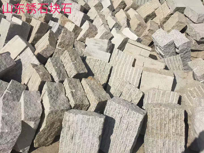 块石.jpg